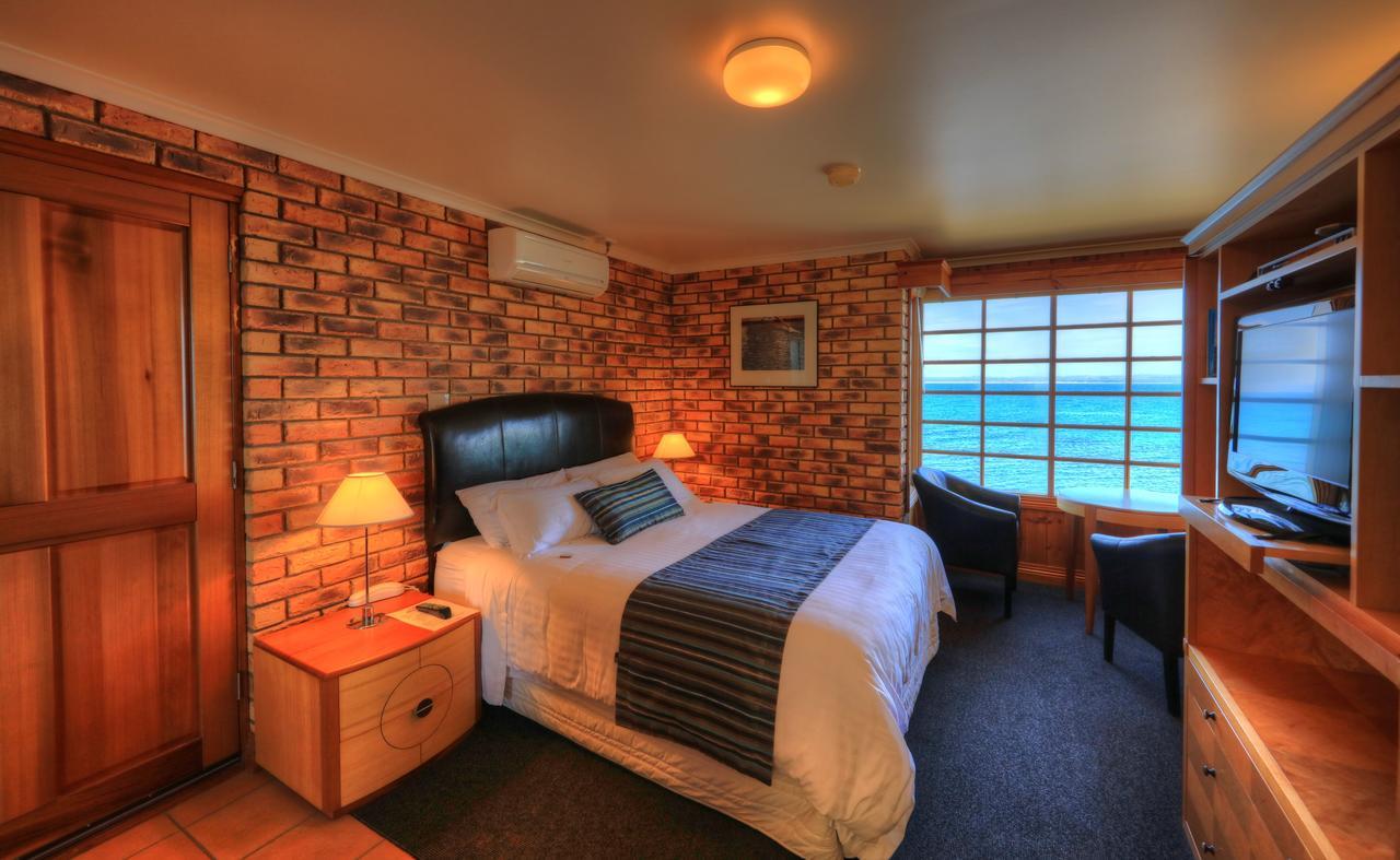 Stanley Village Waterfront Accommodation Экстерьер фото